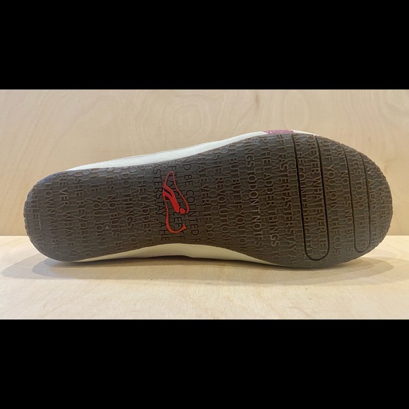 Cushe Men’s Cracked Leather BOWLER Sneaker US8 UK7 EUR41 in Off White and Red - Picture 13 of 16